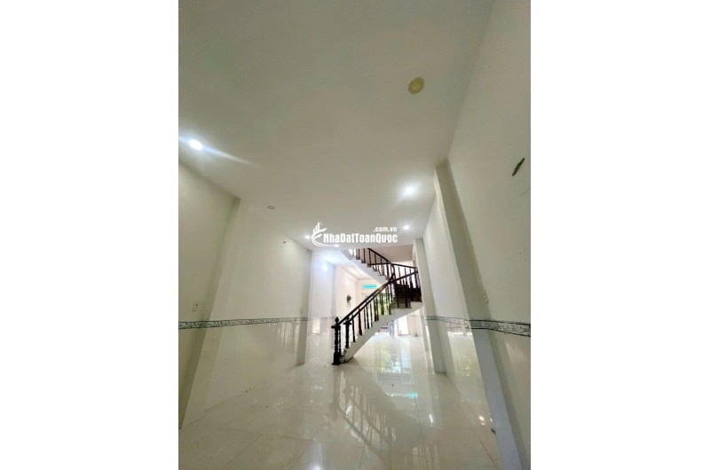 Chính Chủ bán gấp nhà mặt tiền Sơn Kỳ Tân Phú, DT 100m² SHR, giá chỉ 12.5 tỷ TL